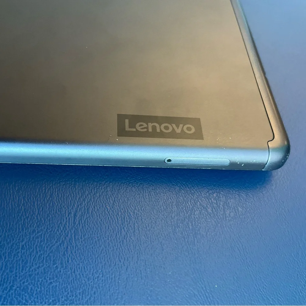 Lenovo Silver Tablet